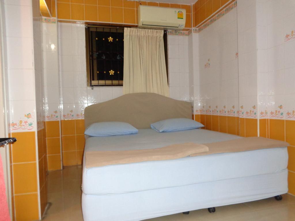 At Home Guest House Bangkok Buitenkant foto